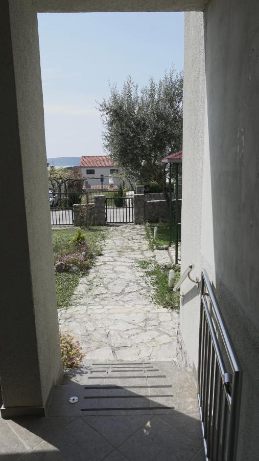 Apartments Bestak Крк Экстерьер фото