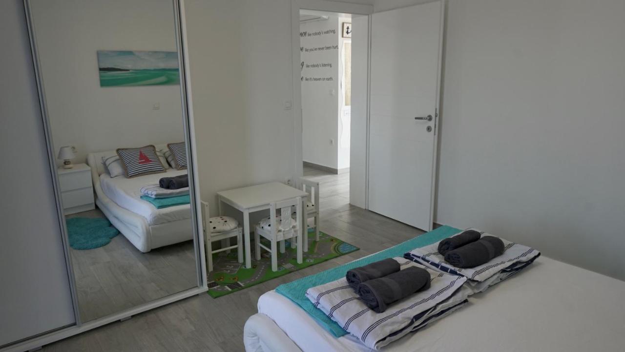 Apartments Bestak Крк Экстерьер фото