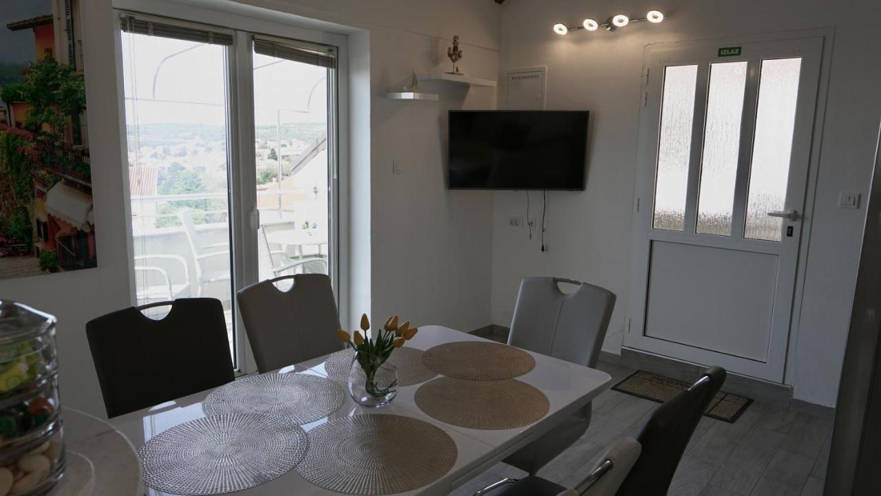Apartments Bestak Крк Экстерьер фото
