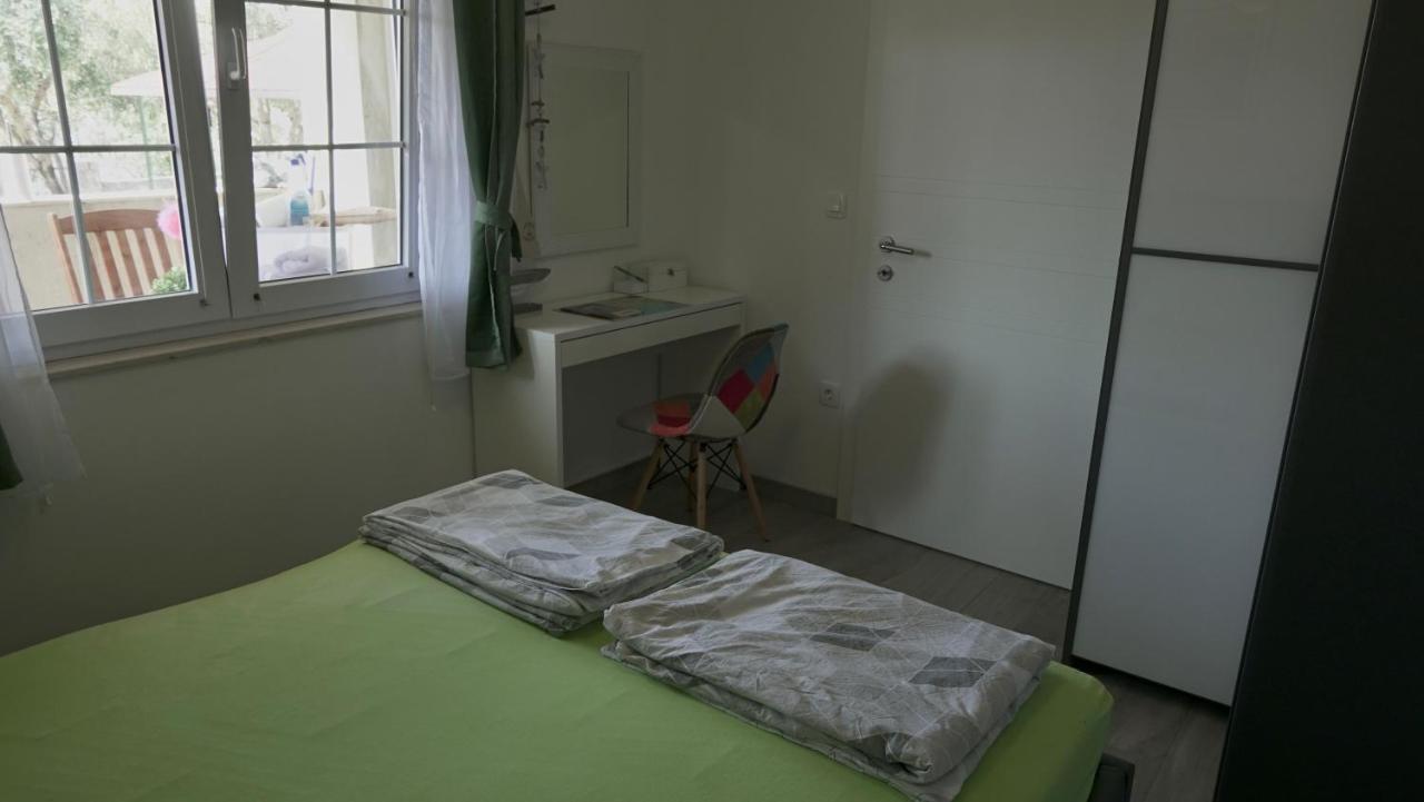 Apartments Bestak Крк Экстерьер фото